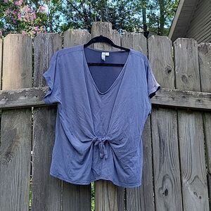 Front tie v neck tee